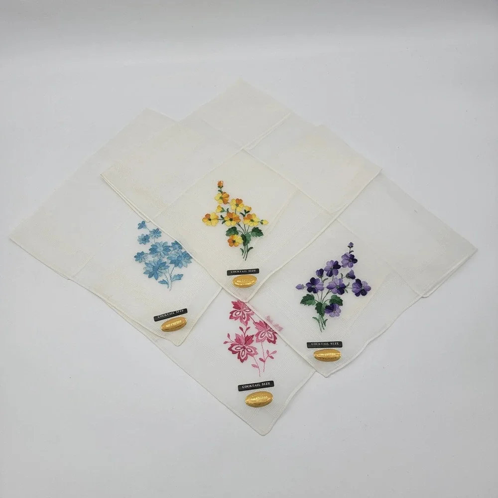 VINTAGE 4 Cloth COCKTAIL NAPKINS Hankies Colorful Floral Embroidery Switzerland